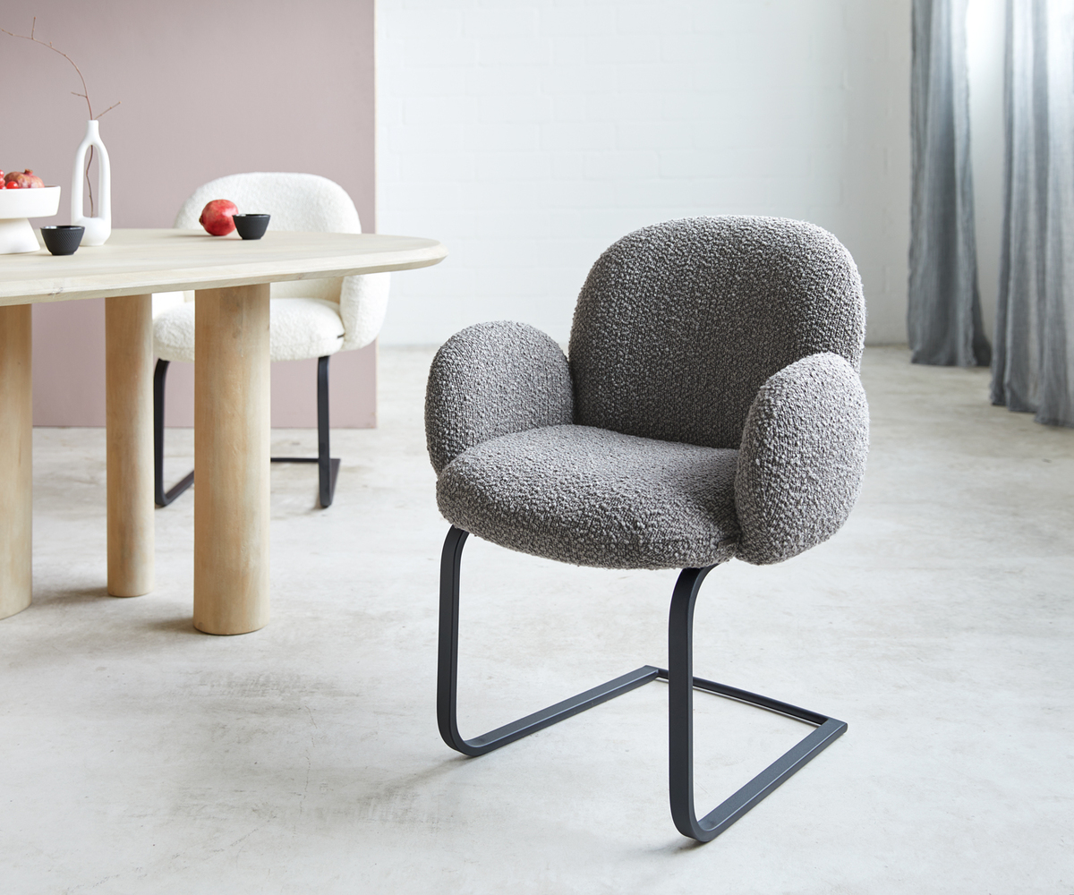 Bild 1 von Freischwinger Nube-Flex mit Armlehnen Bouclé Silbergrau Freischwinger flach Schwarz Taschenfederkern