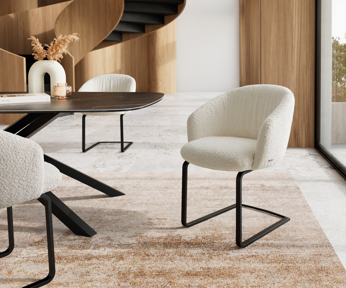 Bild 1 von Freischwinger Caja-Flex mit Armlehnen Bouclé Weiß Freischwinger flach Schwarz Taschenfederkern