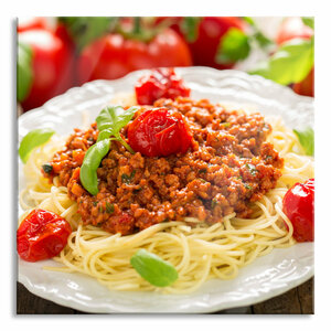 Ungerahmtes Foto auf Glas 'Spaghetti Bolognese auf einem Teller'.