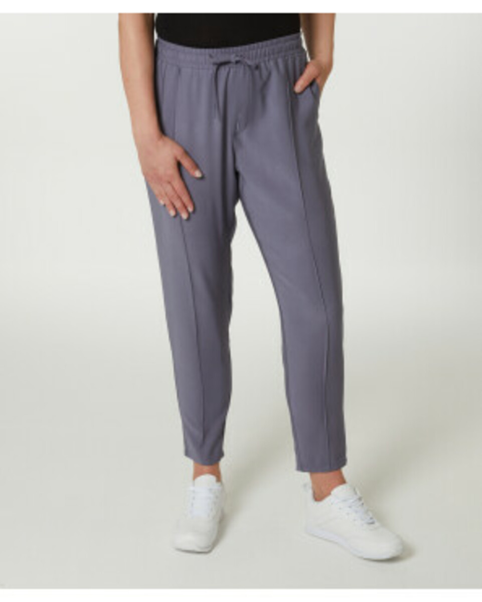 Bild 1 von Einfarbige Pull-on-Hose
       
      Janina, Seitentaschen
     
      grau