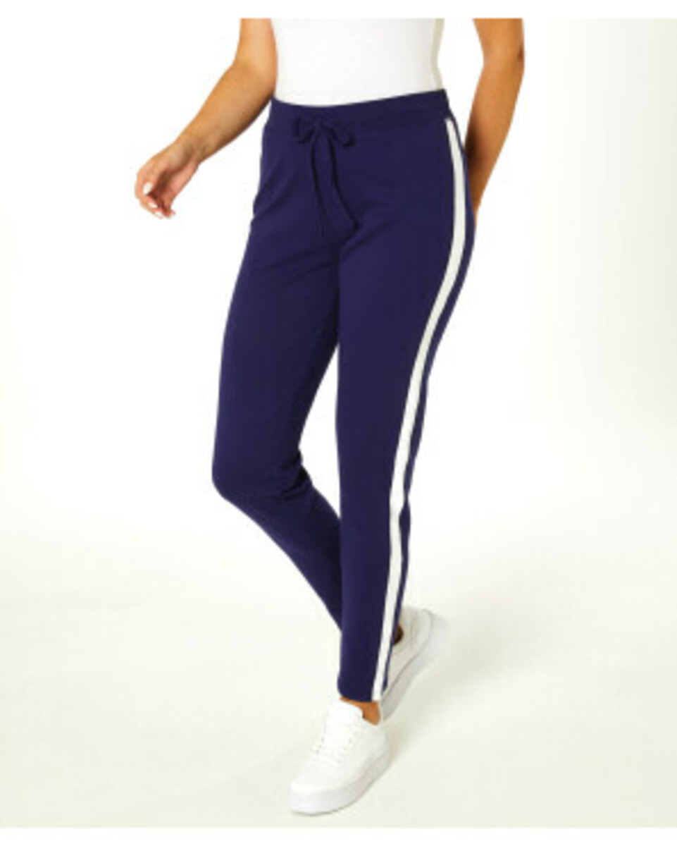 Bild 1 von Jogginghose mit Seitenstreifen
       
      Janina, elastischer Bund
     
      dunkelblau