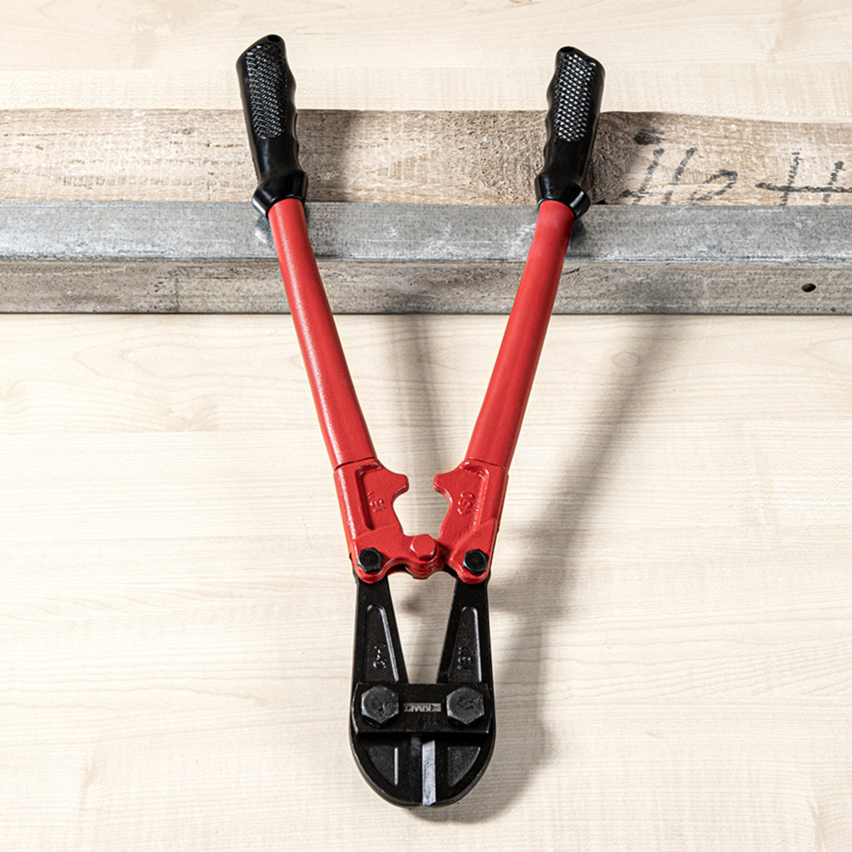 Bild 1 von Kraft Werkzeuge Bolzenschneider