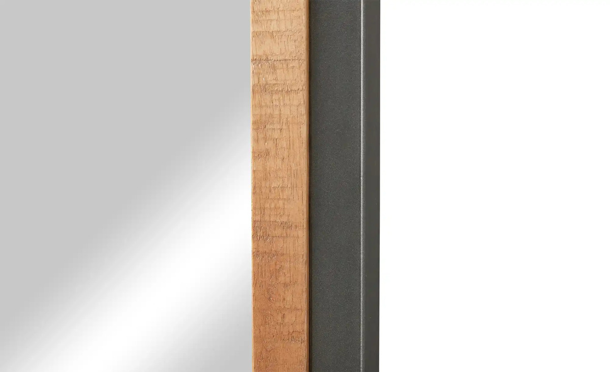 Bild 4 von Spiegel  Josha