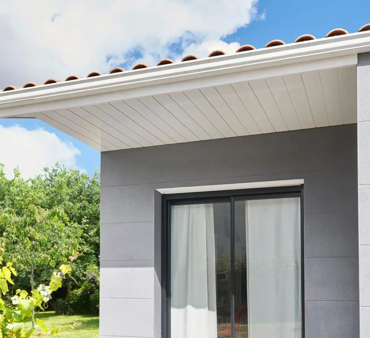 Bild 1 von Grosfillex Kunststoff Aussenpaneele Line 3000 260 x 37,5 cm 8 mm weiß