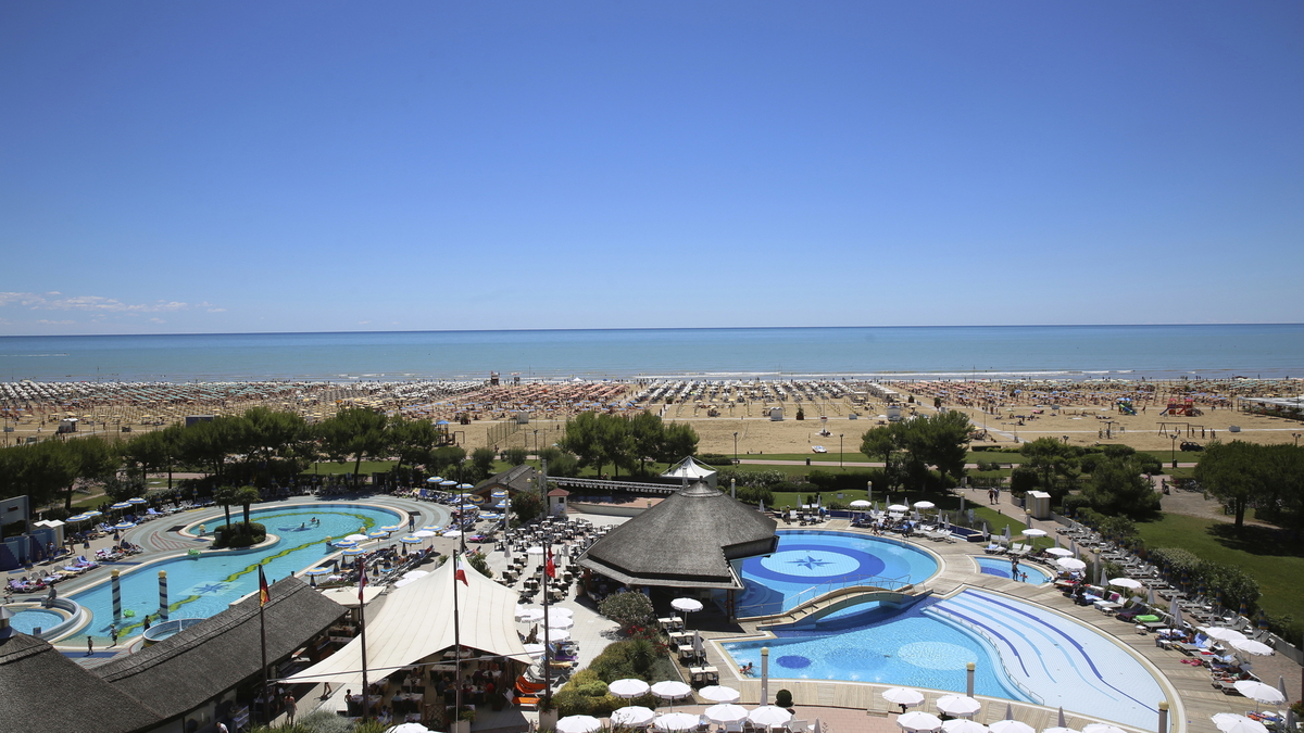 Italien Bibione 5* Savoy Beach Hotel & Thermal Spa von Lidl Reisen ansehen!