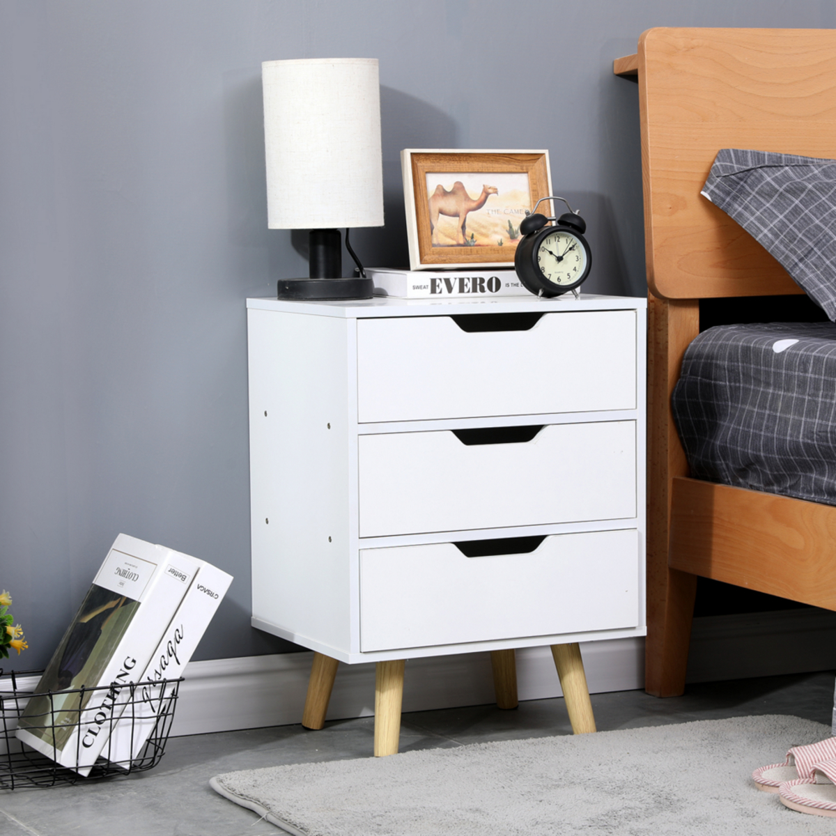 Bild 1 von Happy Home Nachttisch Kommode mit 3 Schubladen HSB10-WEI weiß