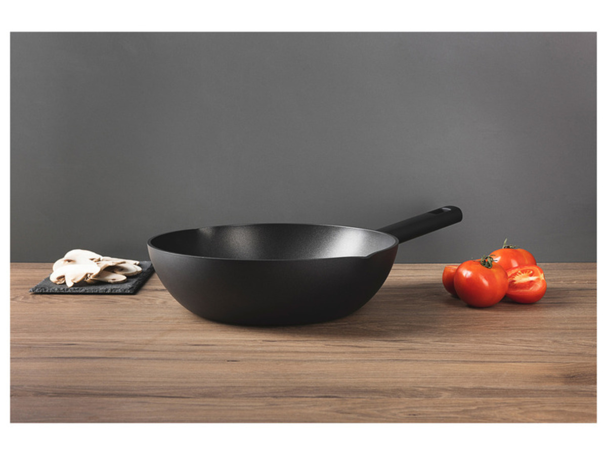 Bild 2 von Masterpro Alu-WOK 28 cm , inkl. Soft-Touch-Griff