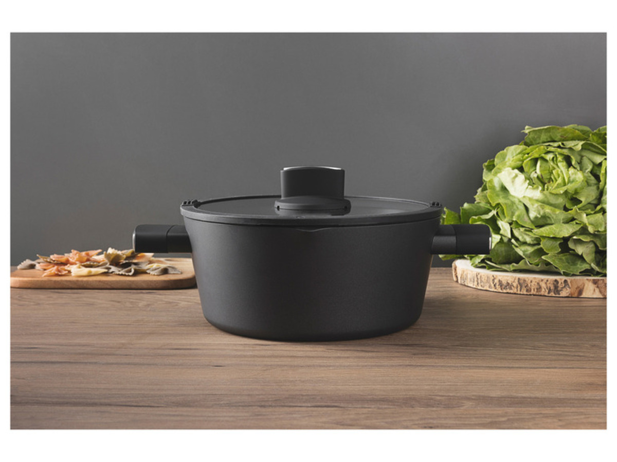 Bild 2 von Masterpro by Roland Trettl Aluguss-Kochtopf, Ø 28 cm, 6 l