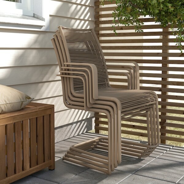 Bild 3 von SEGERÖN / VÄSMAN  Tisch und 4 Armlehnstühle, für draußen weiß/beige/braun 147 cm