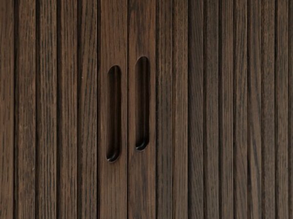 Bild 3 von Anrichte LYNGVIG 160cm 2 Rollladen-Schiebetüren Eiche dunkel