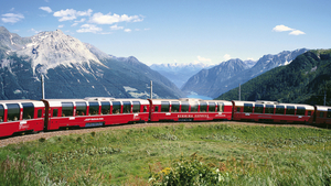 Schweiz - Graubünden - Panoramazüge in 1. Klasse erleben