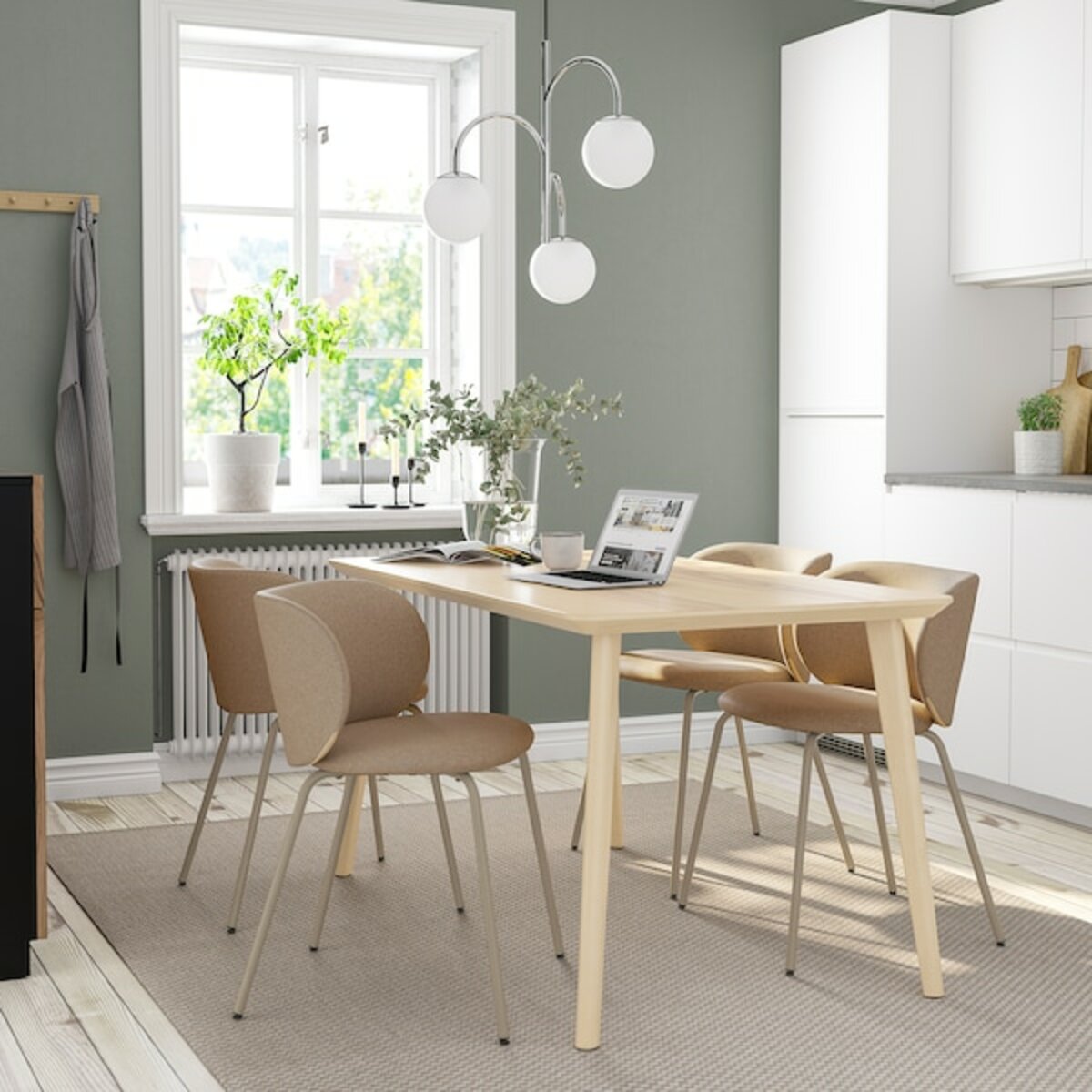 Bild 2 von LISABO / KRYLBO  Tisch und 4 Stühle, Eschenfurnier/Tonerud dunkelbeige 140 cm