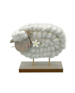 Deko-Schaf aus Holz
       
      ca. 18 x 5 x 15 cm
     
      weiß