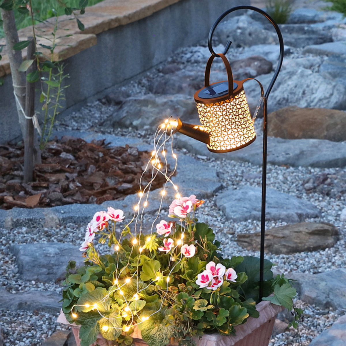 Bild 1 von I-Glow / Flower Power LED-Solar-Gießkanne