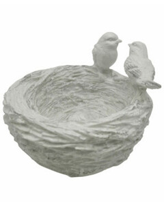Vogeltränke mit Figuren
       
      ca. 19 x 18 x 13 cm
     
      weiß