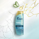 Bild 3 von head & shoulders DERMAXPRO Hydra Pflege Anti-Schuppen Shampoo