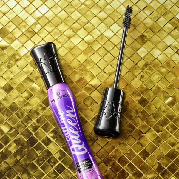 Bild 2 von essence Call me Queen dramatic false lash effect mascara