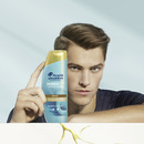 Bild 4 von head & shoulders DERMAXPRO Repair Anti-Schuppen Shampoo