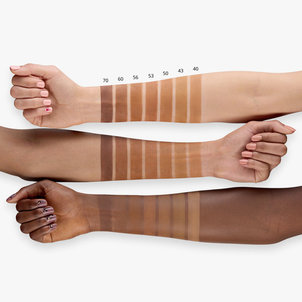 Bild 3 von essence Natural Matte Mousse Foundation 43