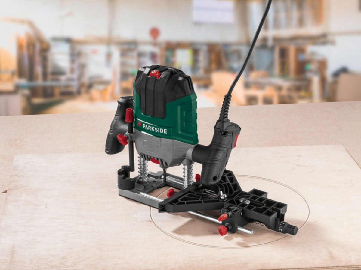 Bild 2 von PARKSIDE® Oberfräse-Set »POF 1200 D3« mit Fräsbits-Set »PFB 30 A1«