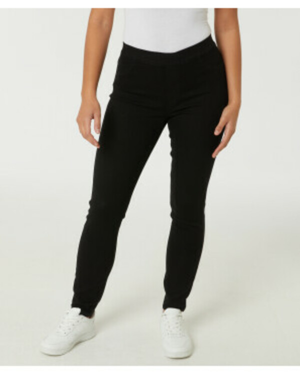 Bild 1 von Basic Jeggings
       
      Janina, elastischer Bund
     
      jeans tiefschwarz
