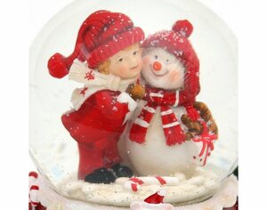 Dekohelden24 Schneekugel »Schneekugel, Schneemann mit Kind, rot weiß, Maße« (1 Stück)