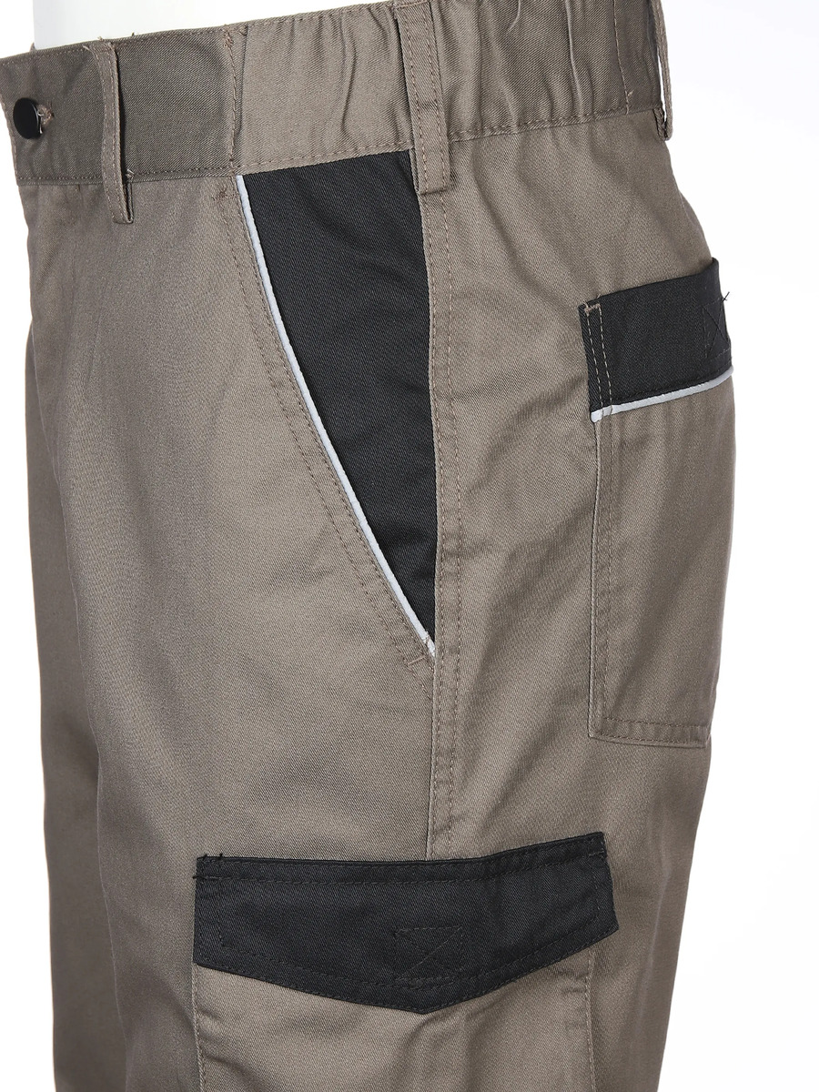 Bild 4 von Herren Arbeitshose mit vielen Details
                 
                                                        Grün