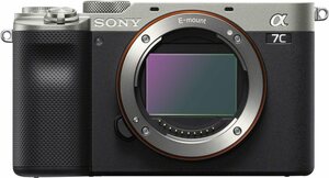 Sony »ILCE-7CS - Alpha 7C E-Mount« Vollformat-Digitalkamera (24,2 MP, 4K Video, 7,5cm (3 Zoll) Touch-Display, Echtzeit-AF, 5-Achsen Bildstabilisierung, NFC, Bluetooth, nur Gehäuse)