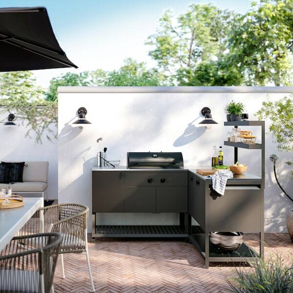 Bild 2 von BÅTSKÄR  Außenküche mit Kohlegrill, dunkelgrau 180x180x152 cm