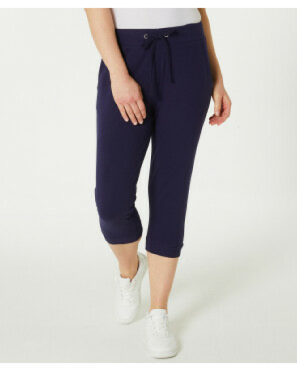 Bild 1 von Jogginghose in Caprilänge
       
      Janina, elastischer Bund
     
      dunkelblau