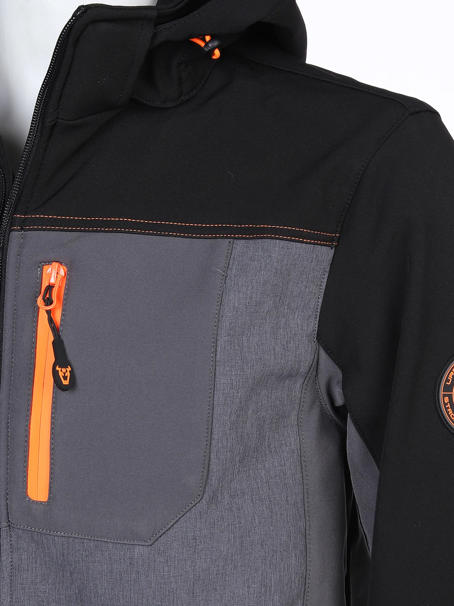 Bild 3 von Herren Softshelljacke mit vielen Details
                 
                                                        Schwarz