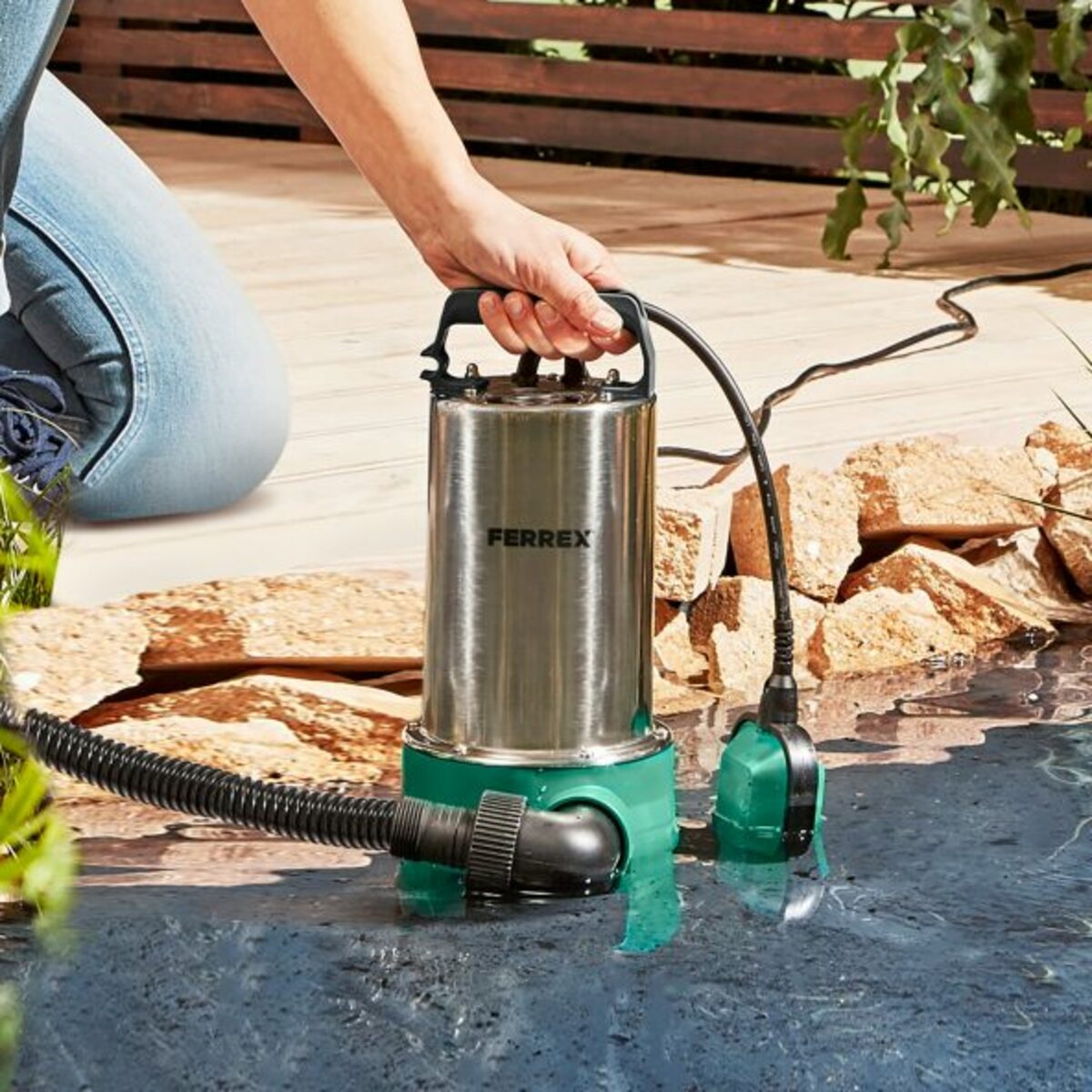 Bild 2 von FERREX Schmutzwasserpumpe