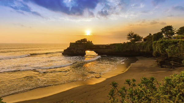 Bild 1 von Indonesien - Trauminsel: Bali - Ubud - Seminyak &  Lombok