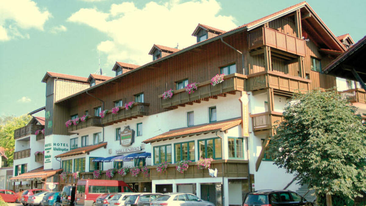 Bild 1 von Eigene Anreise Deutschland/Bayerischer Wald - Bayerisch Eisenstein: Hotel Das Waldkönig