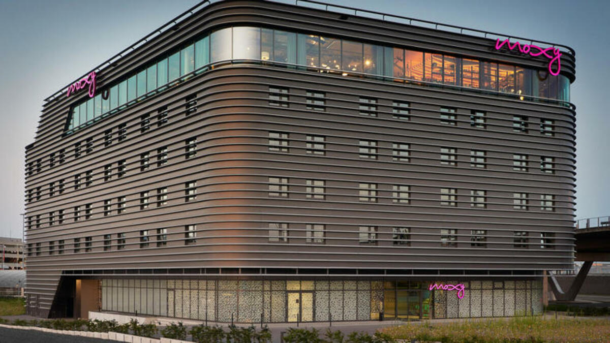 Bild 1 von Städtereisen Deutschland/Köln: Moxy Hotel Köln/Bonn Airport