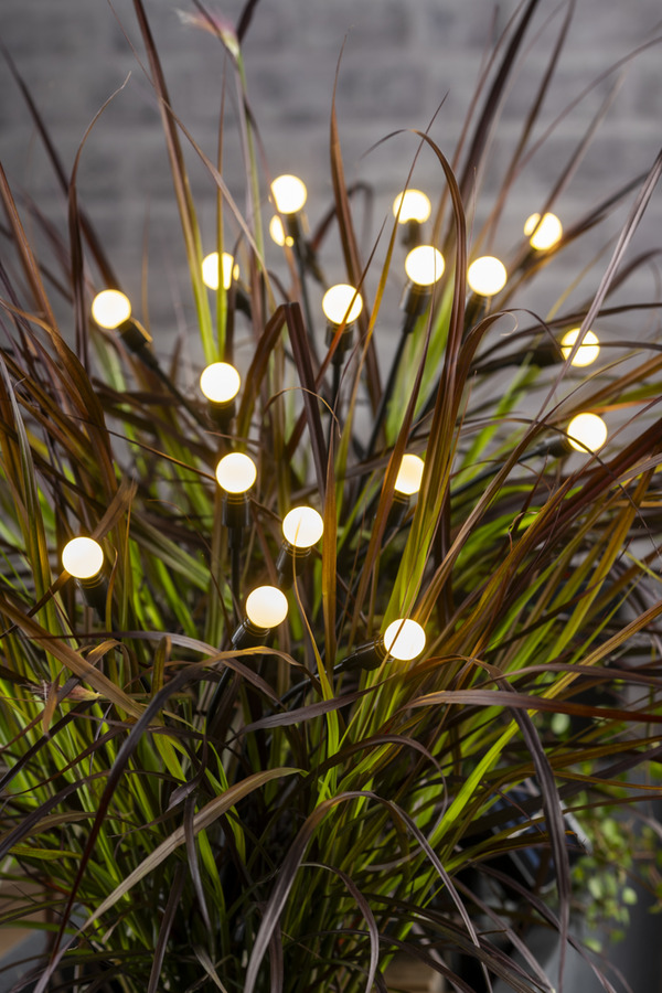 Bild 3 von IDEENWELT Solar-Gartenstecker 3er-Set