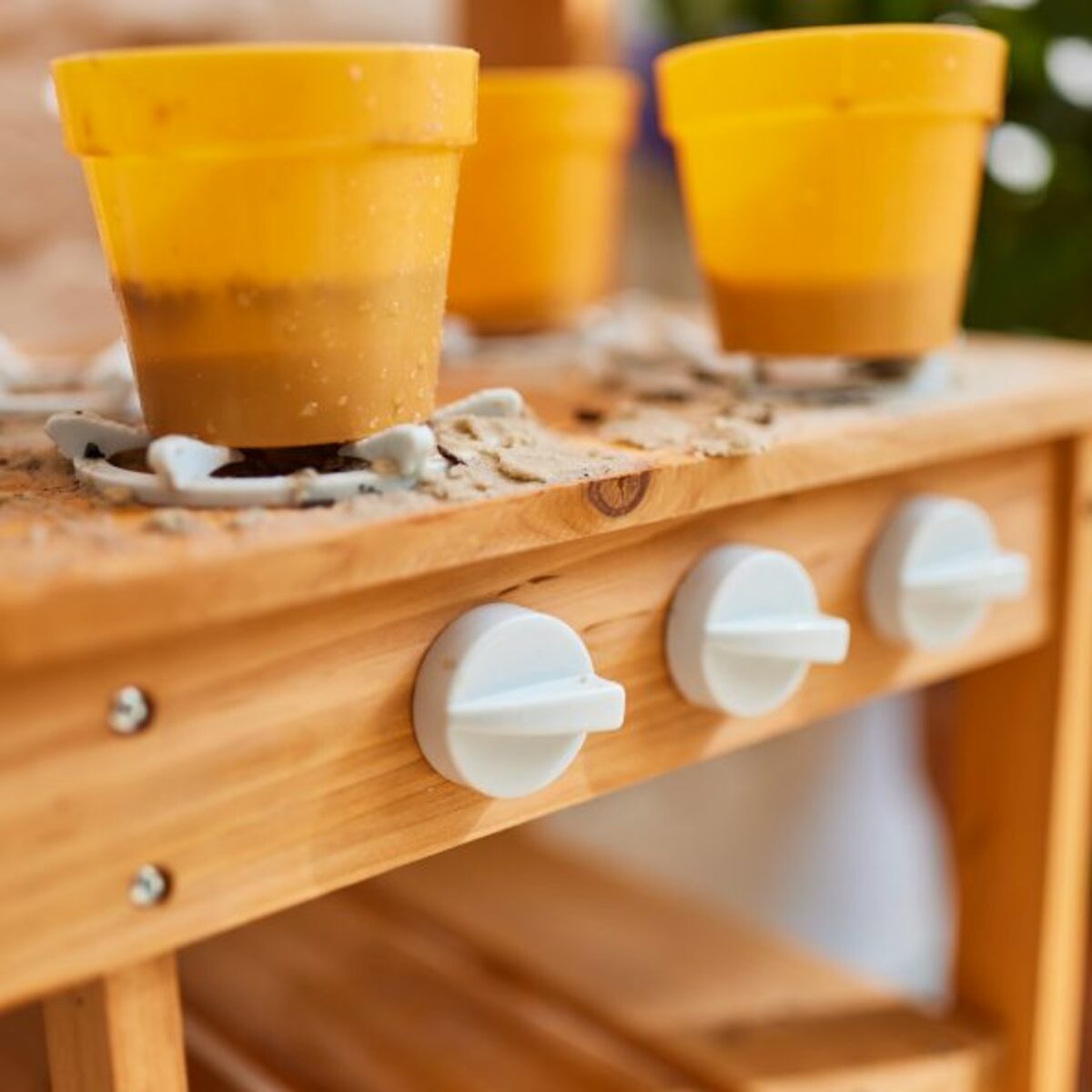 Bild 3 von PLAYLAND Holz-Matschküche