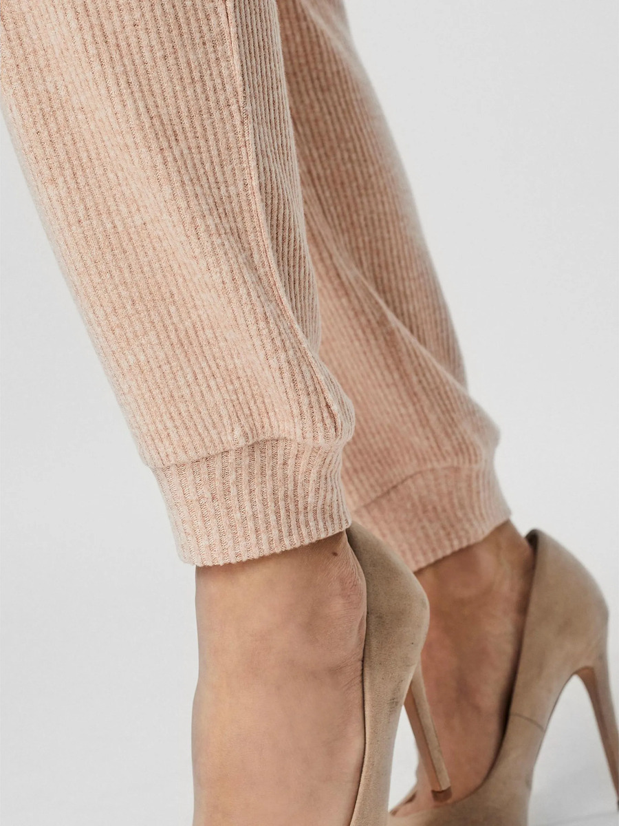 Bild 3 von Vero Moda VMTIA RIB H/W PANT VI Freizeithose
                 
                                                        Braun