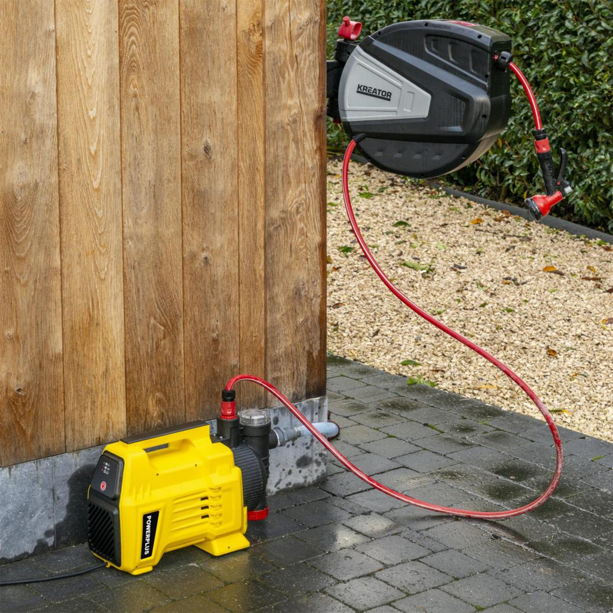 Bild 2 von Powerplus Gartenpumpe 3.300l/Stunde, 36 m Förderhöhe