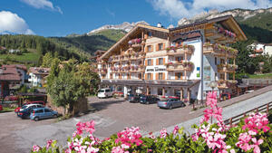 Eigene Anreise Italien/Trentino-Südtirol: Hotel Latemar in Vigo di Fassa