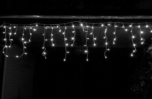 Star-Max LED Eisregen Lichterkette mit 960 eisweißen LED