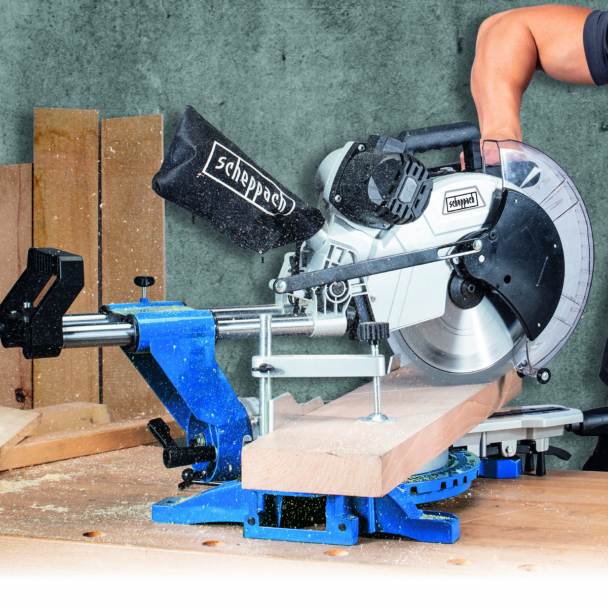 Bild 4 von Scheppach Kapp-Zugsäge HM140L