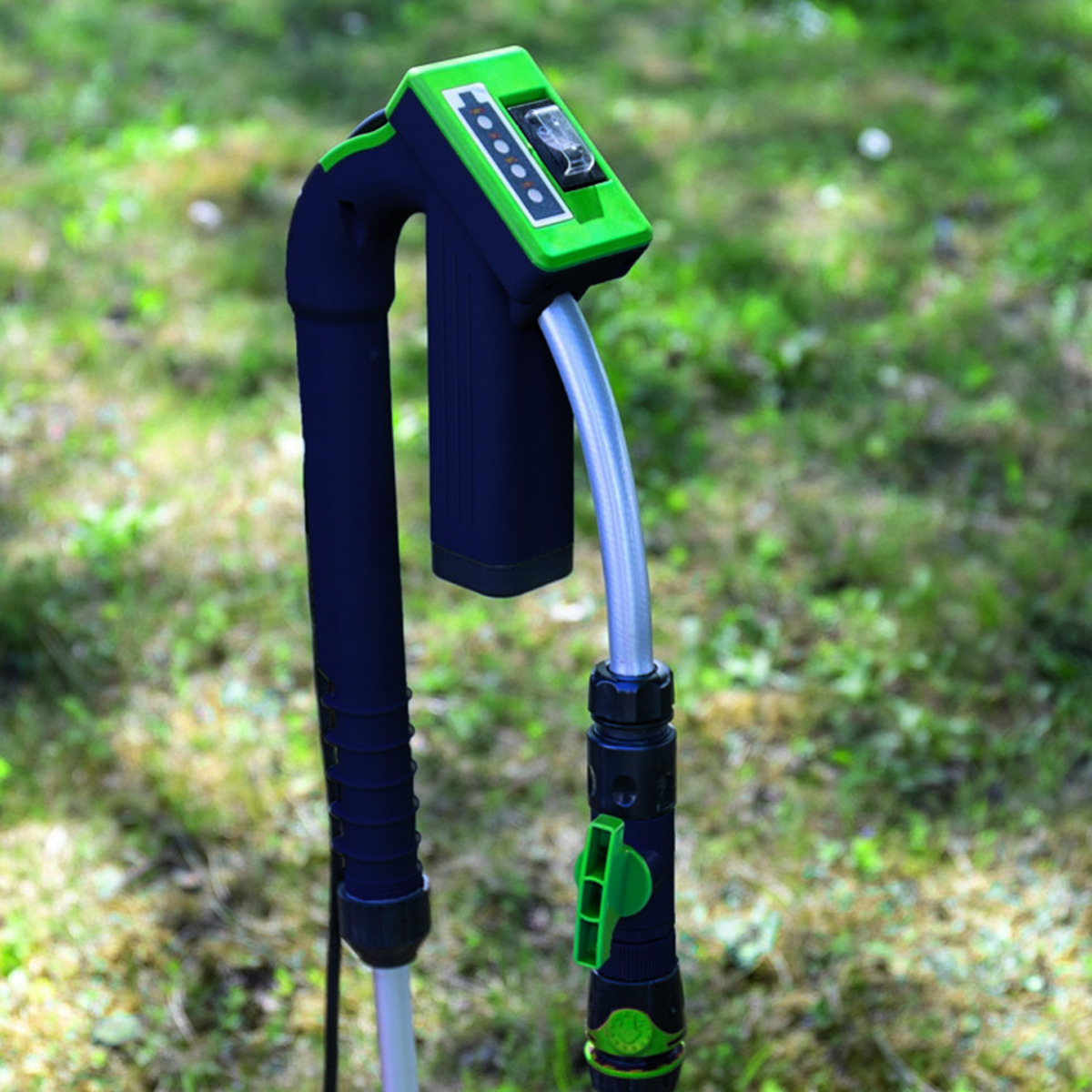 Bild 2 von Powertec Garden Akku-Regenfasspumpe, 12V