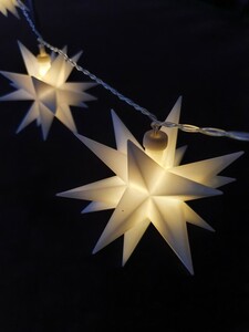 Star-Max LED Sternen-Lichterkette mit 6 weißen Sternen