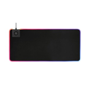 DELTACO GAMING RGB Mauspad (Schnelles kabelloses Laden, Extra breit, mit kabelloser Aufladung, Leicht zu reinigen)
