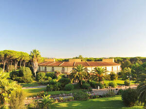 Flugreisen Italien - Sardinien: Badeurlaub im Hotel Horse Country Resort Congress & SPA inkl. Mietwagen