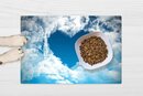 Bild 1 von cover-your-desk.de Napf »Napfunterlage, Futtermatte für Hunde und Katzen „Ein Herz aus Wolken“ aus Premium Vinyl - rutschhemmend, abwaschbar, reißfest - Made in Germany«