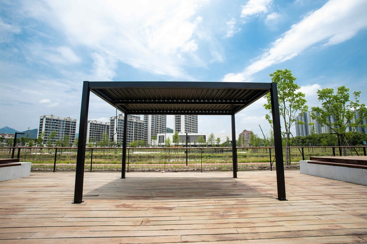 Bild 2 von HC Garten & Freizeit Bioklimatische Pergola 3 x 3 m