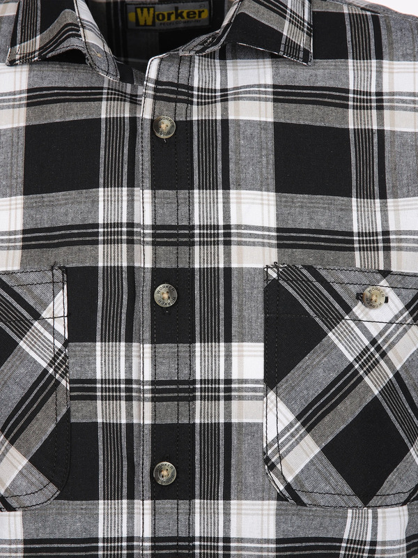 Bild 3 von Herren Arbeitshemd mit zwei aufgesetzten Taschen
                 
                                                        Schwarz