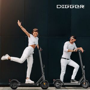 DIGGER jubelt ES3 E-Scooter